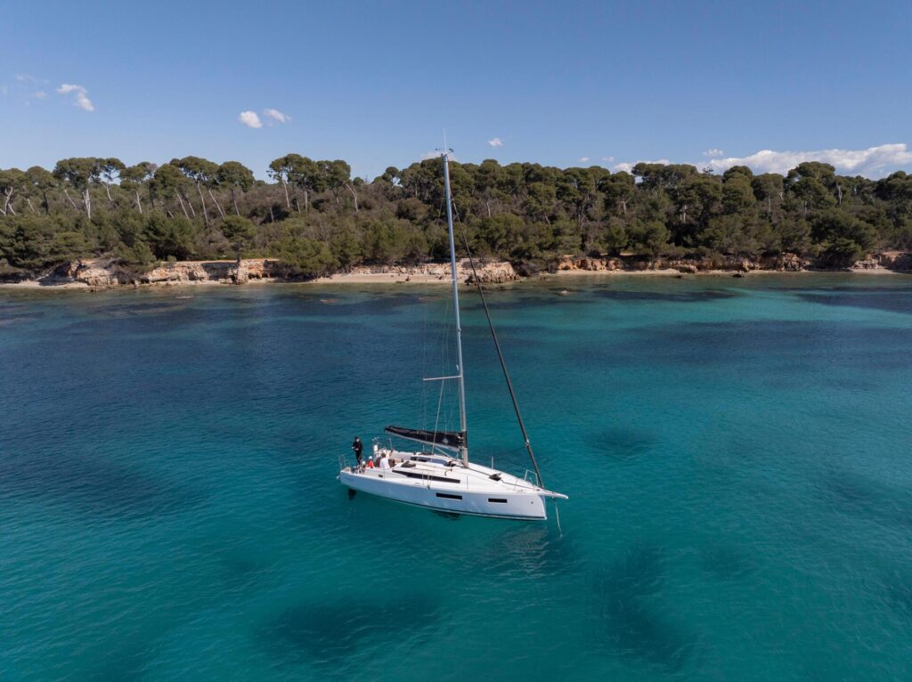 Sun Odyssey 350