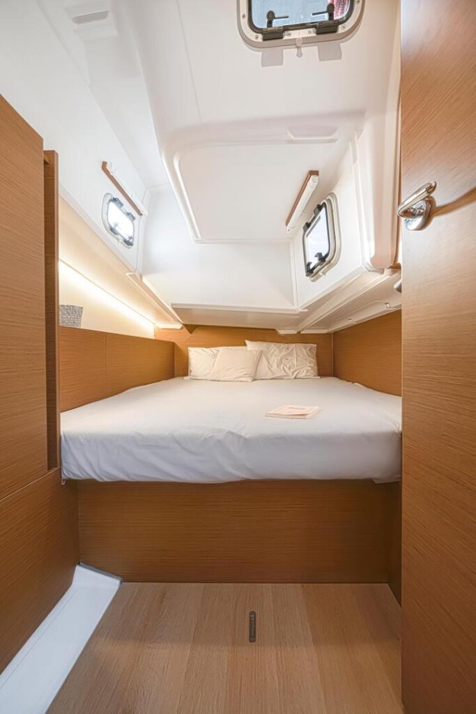 Sun Odyssey 380