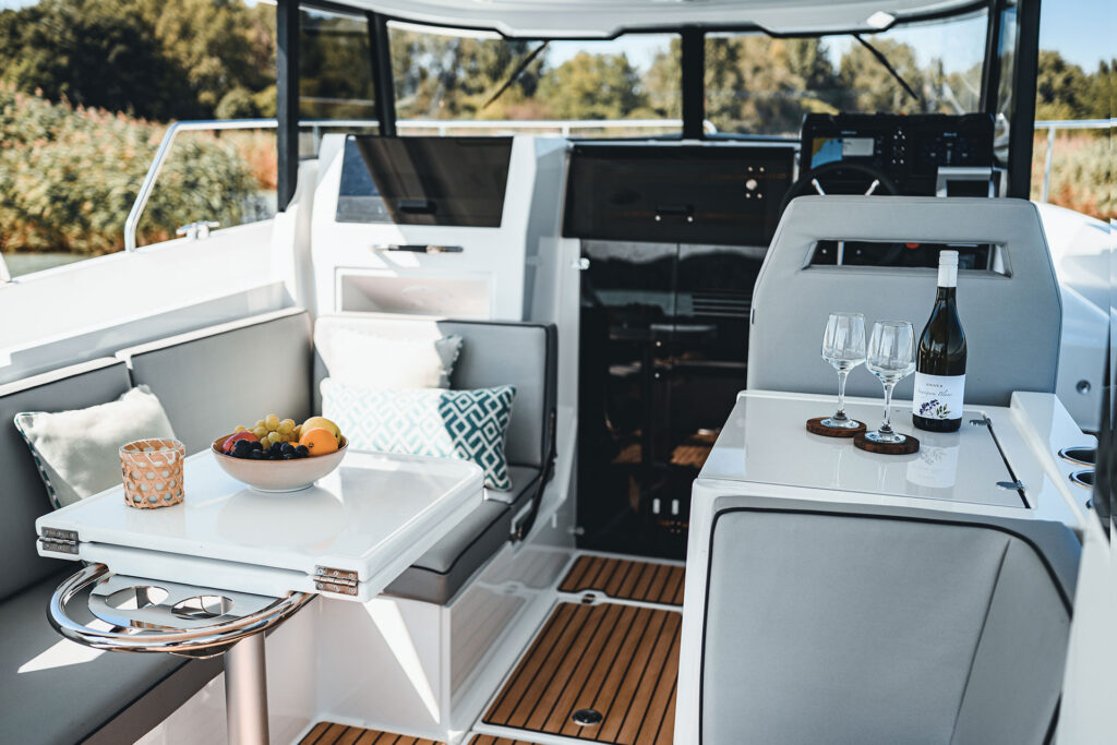 Delphia 10 LoungeTop