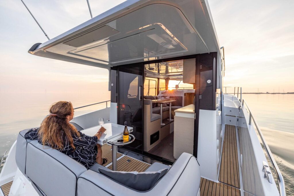 Delphia 10 Sedan
